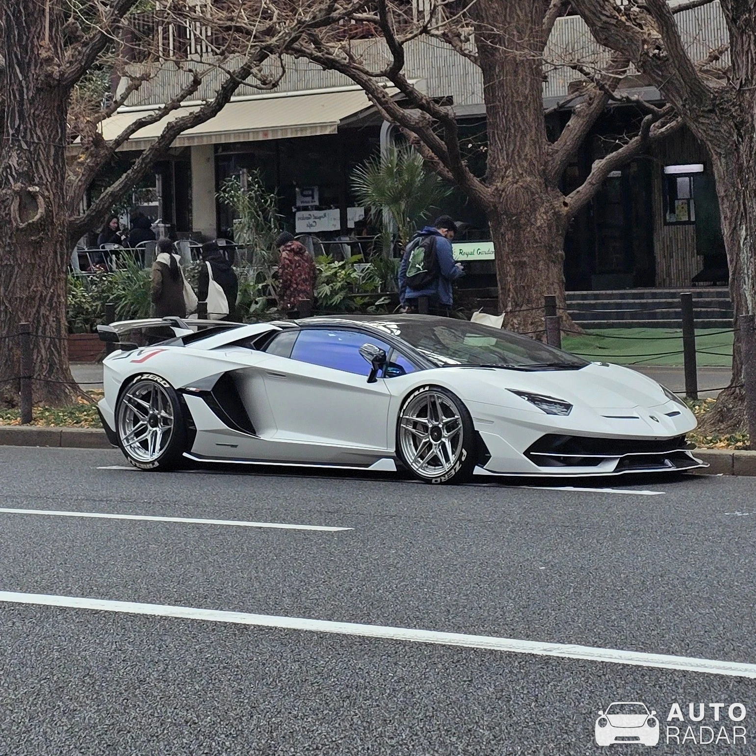 Lamborghini Aventador LP770-4 SVJ Roadster spotted in Minato City, 일본