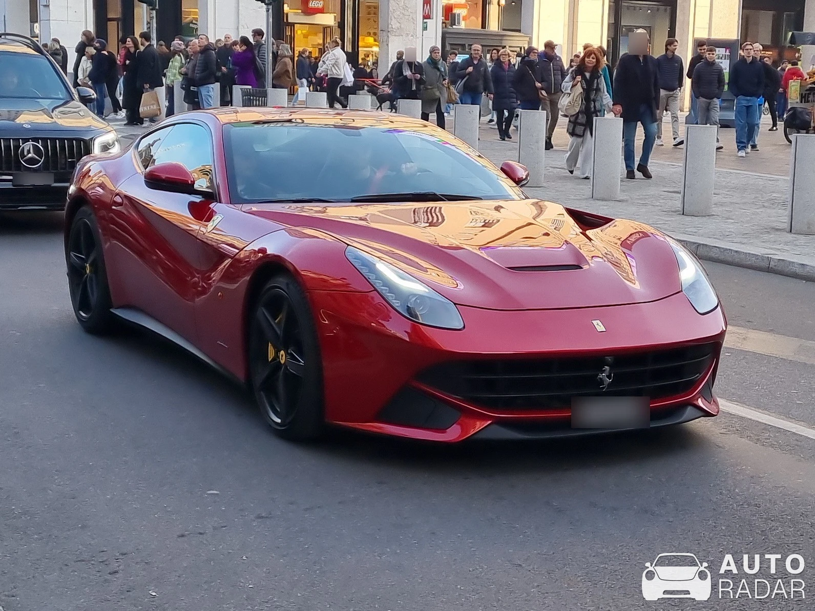 Ferrari F12berlinetta spotted in Milano, Italia
