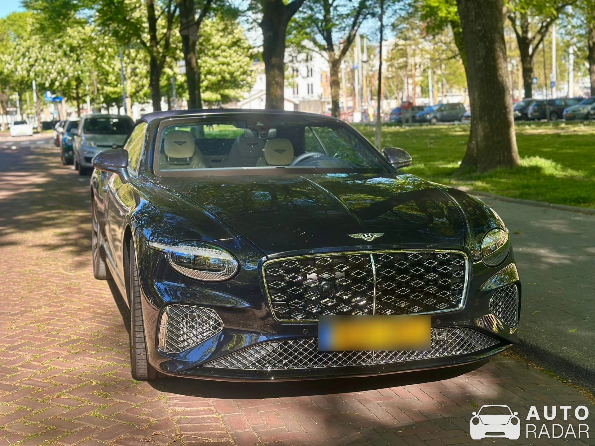 Bentley Continental GTC Azure 2025 spotted in Rotterdam