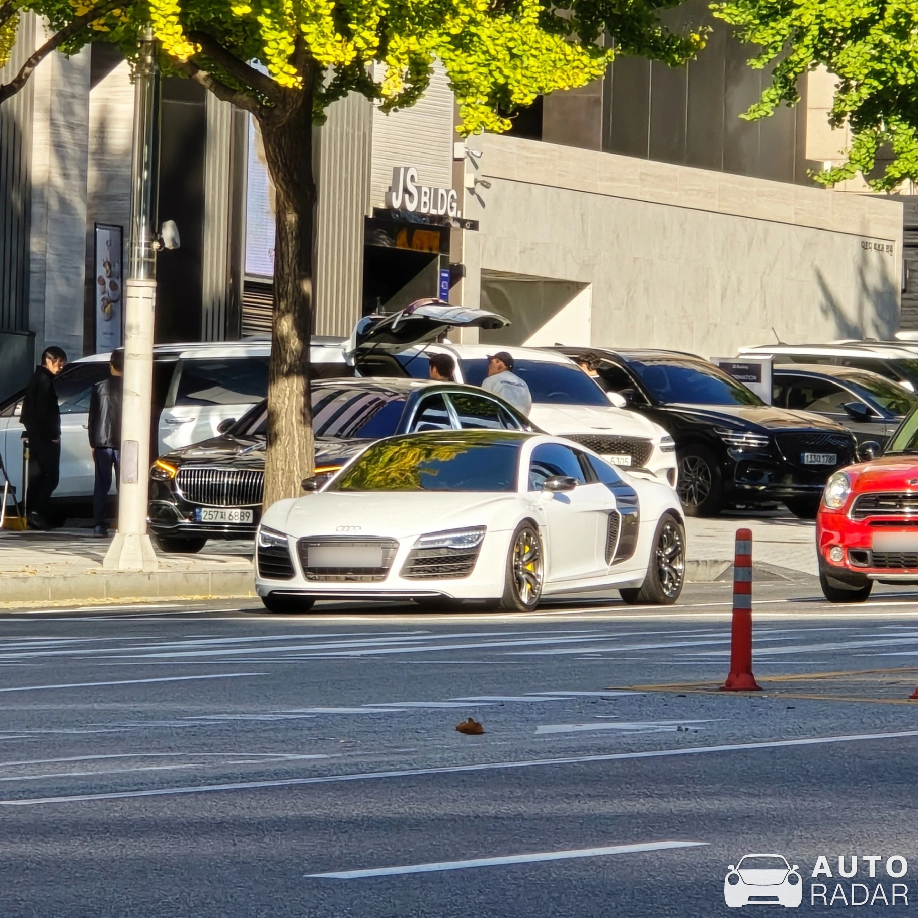 Audi R8 V10 spotted in 강남구, 대한민국