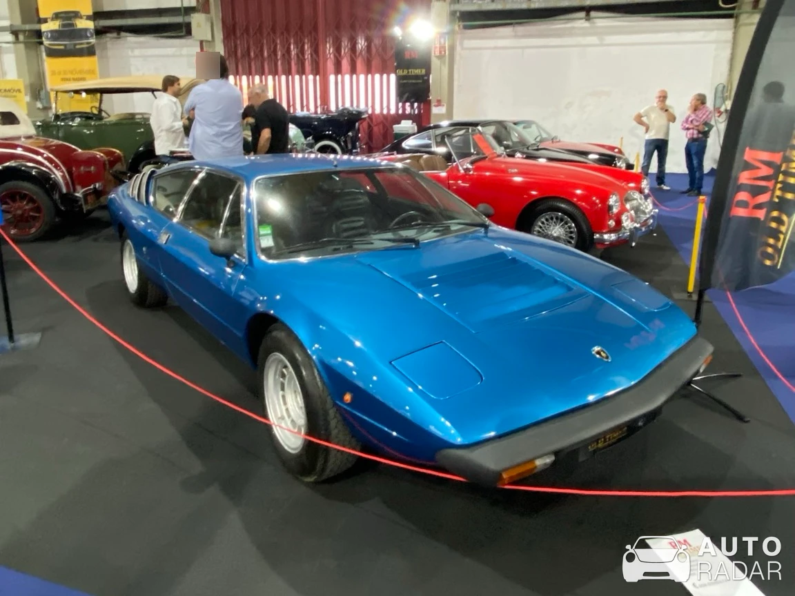 Lamborghini Urraco P300 spotted in Leça da Palmeira