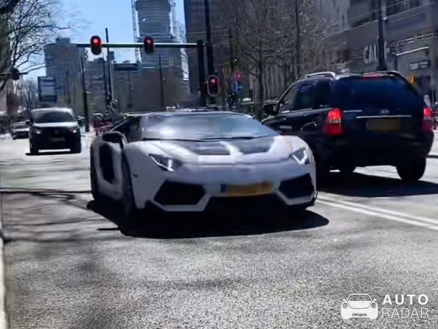 Lamborghini Aventador LP700-4 Roadster Vorsteiner V spotted in Rotterdam