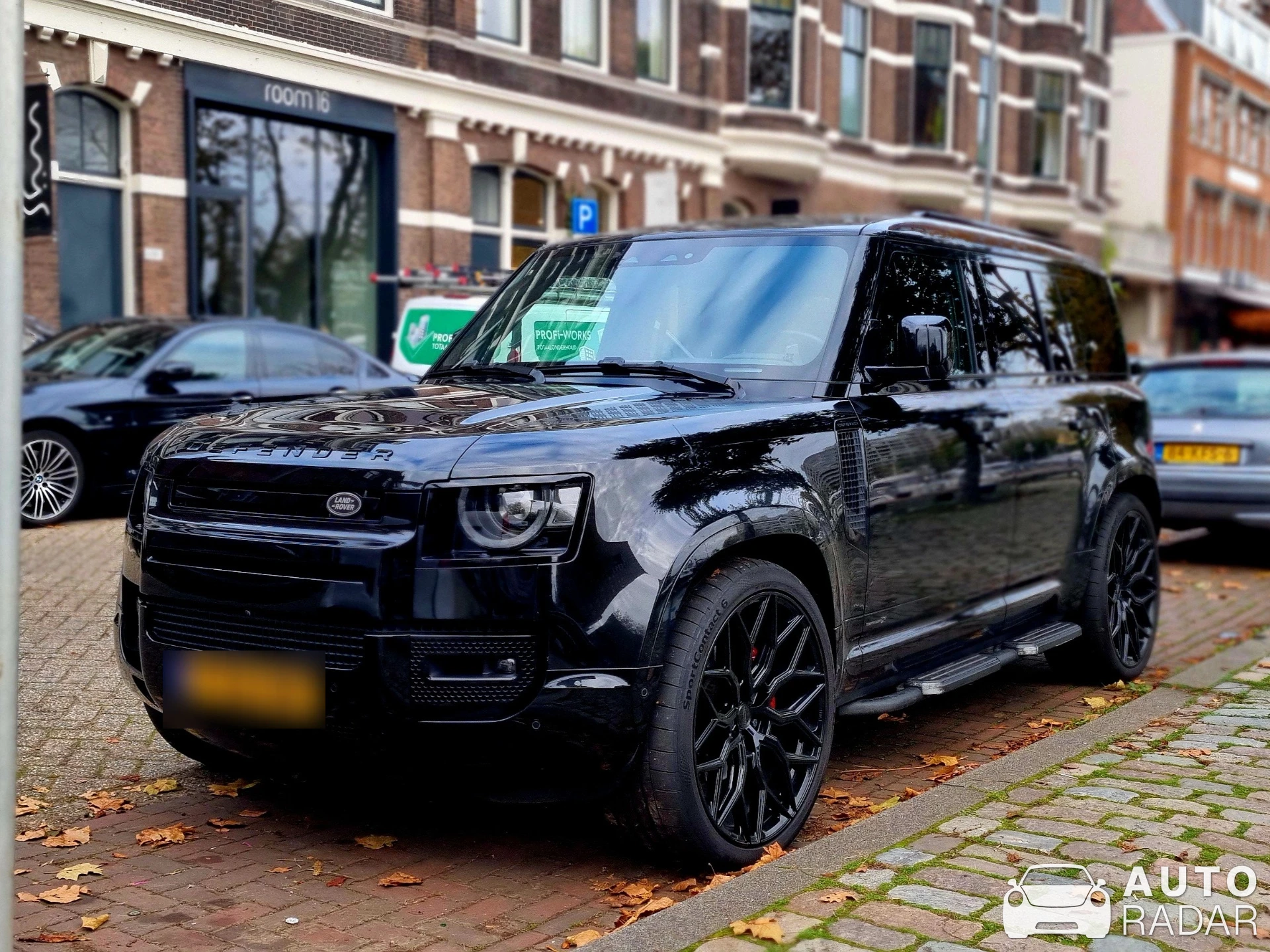 Land Rover Defender 110 spotted in Rotterdam, Netherlands