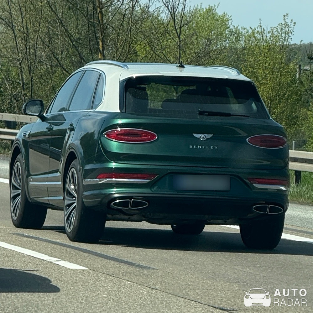Bentley Bentayga Azure EWB spotted in Brechen