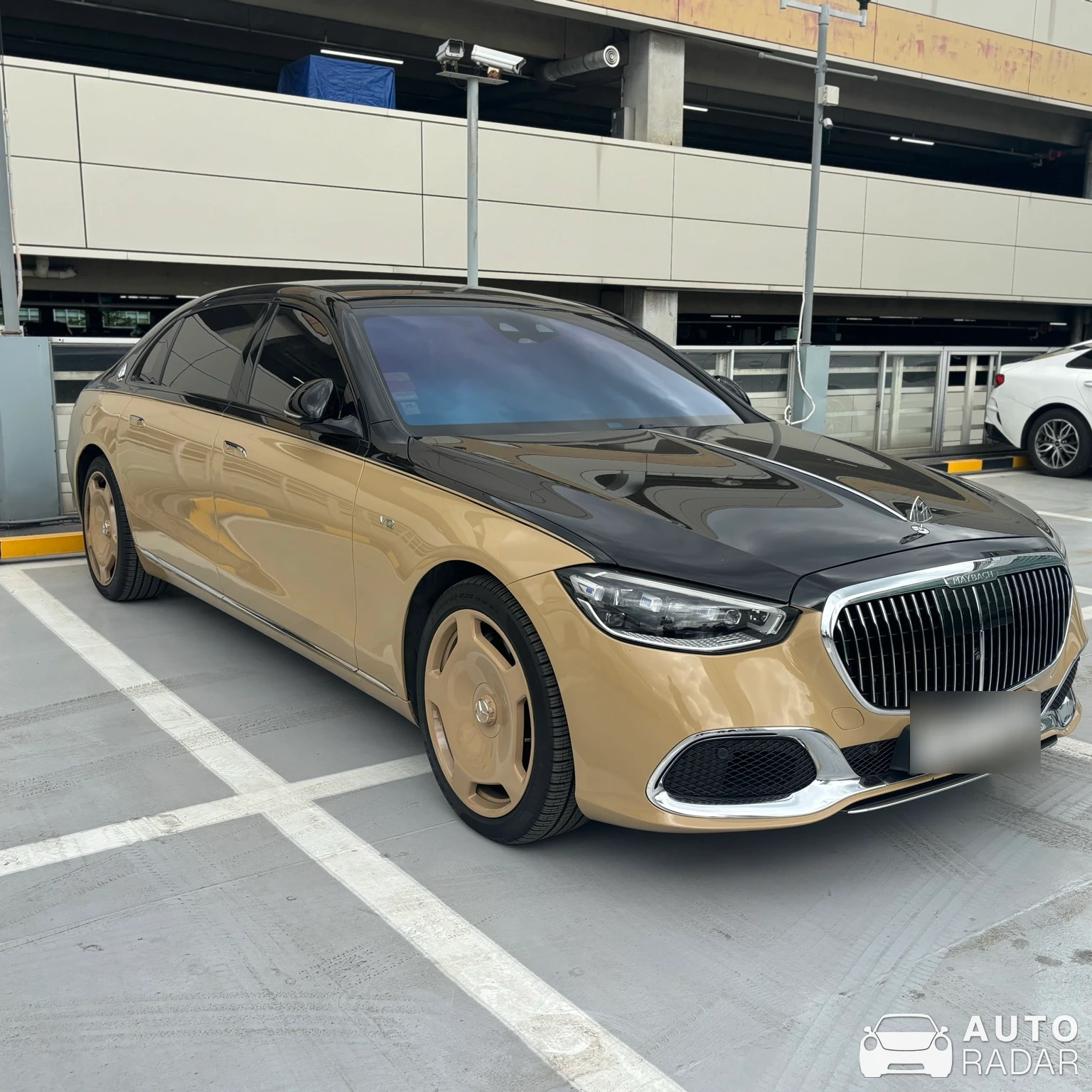 Mercedes-Maybach S 680 X Virgil Abloh spotted