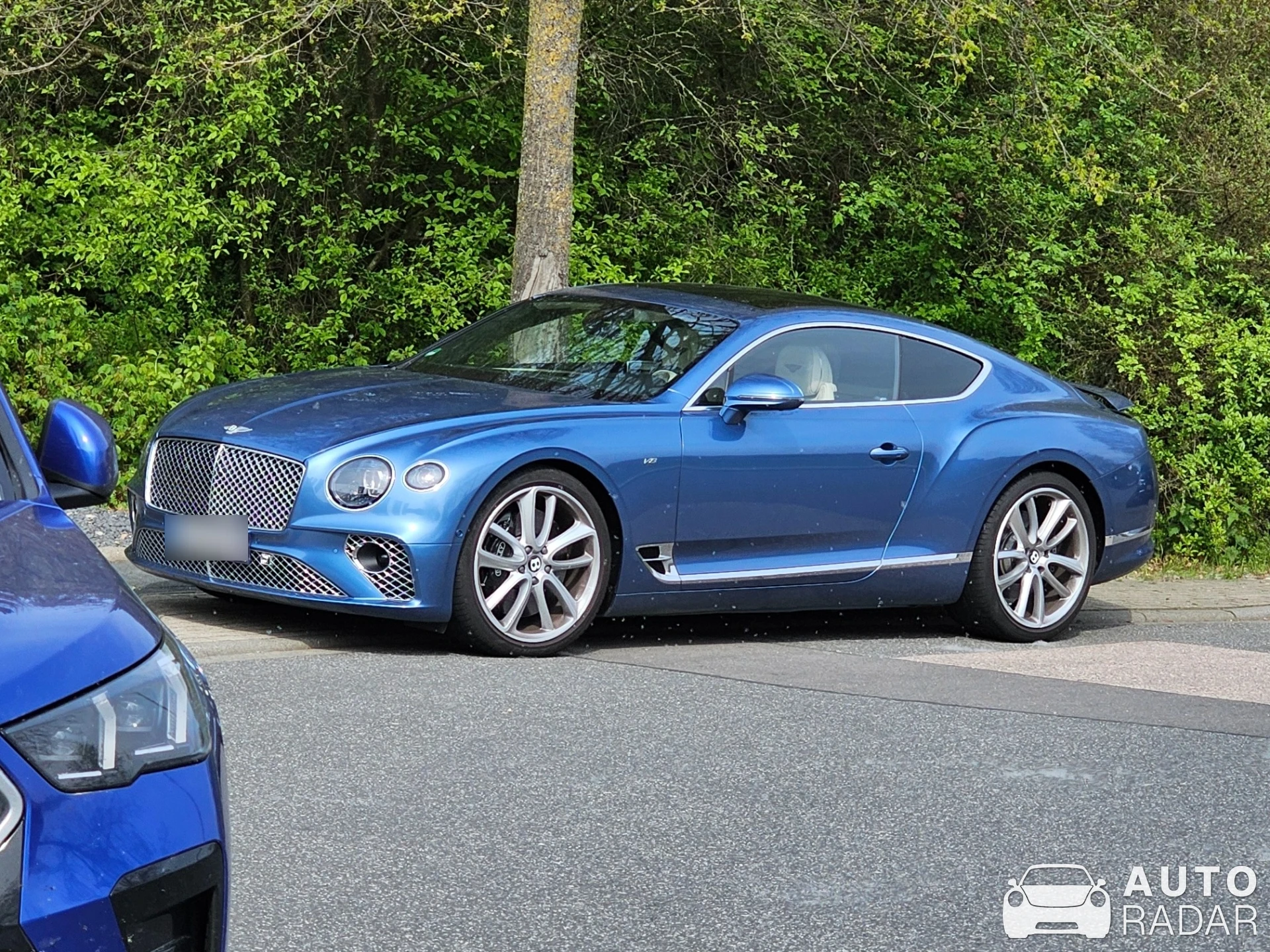 Bentley Continental GT V8 Azure spotted in Alsdorf