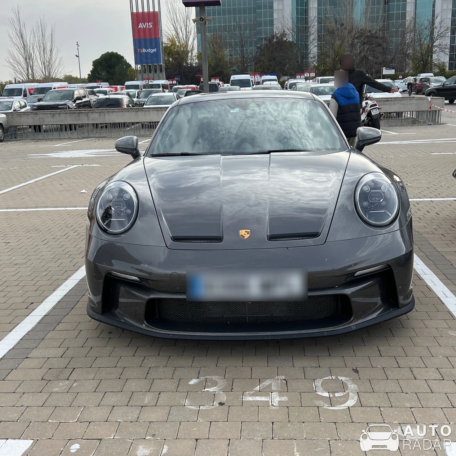Porsche 992 GT3 Touring MkI spotted in Madrid, Spanien
