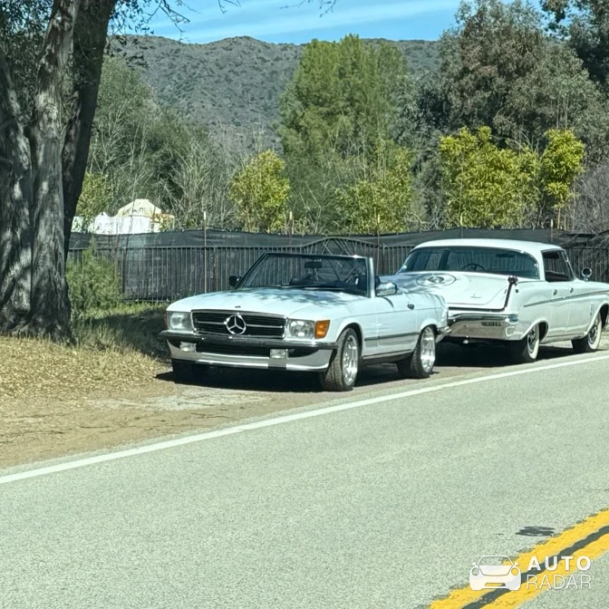 Mercedes-Benz 500SL AMG 5.0 spotted in Agoura Hills