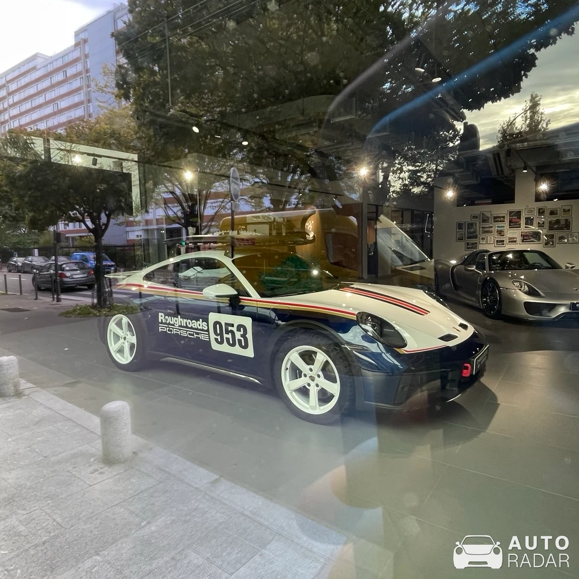 Porsche 911 Dakar spotted in Paris