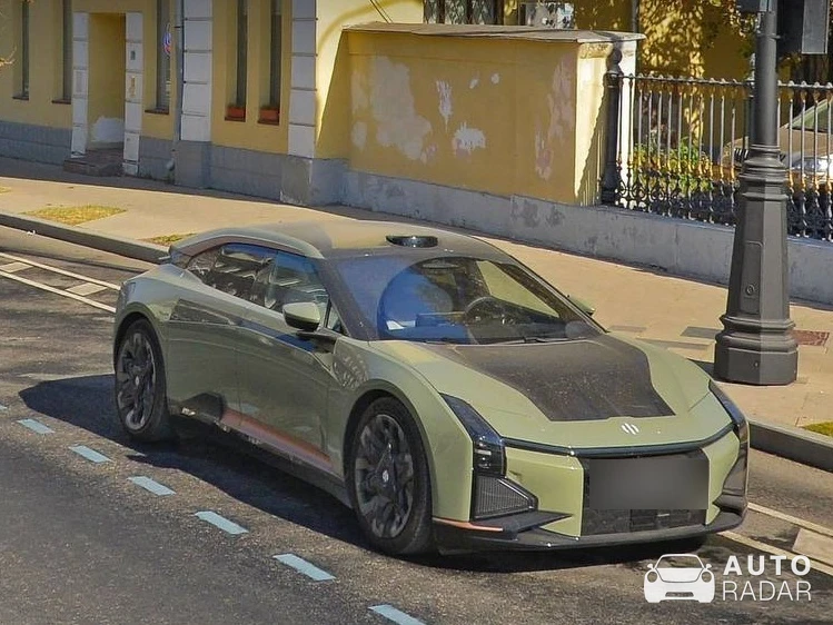 HiPhi Z spotted in Moscow