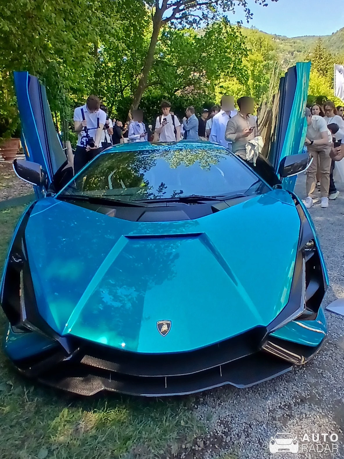 Lamborghini Sián FKP 37 spotted in Cernobbio