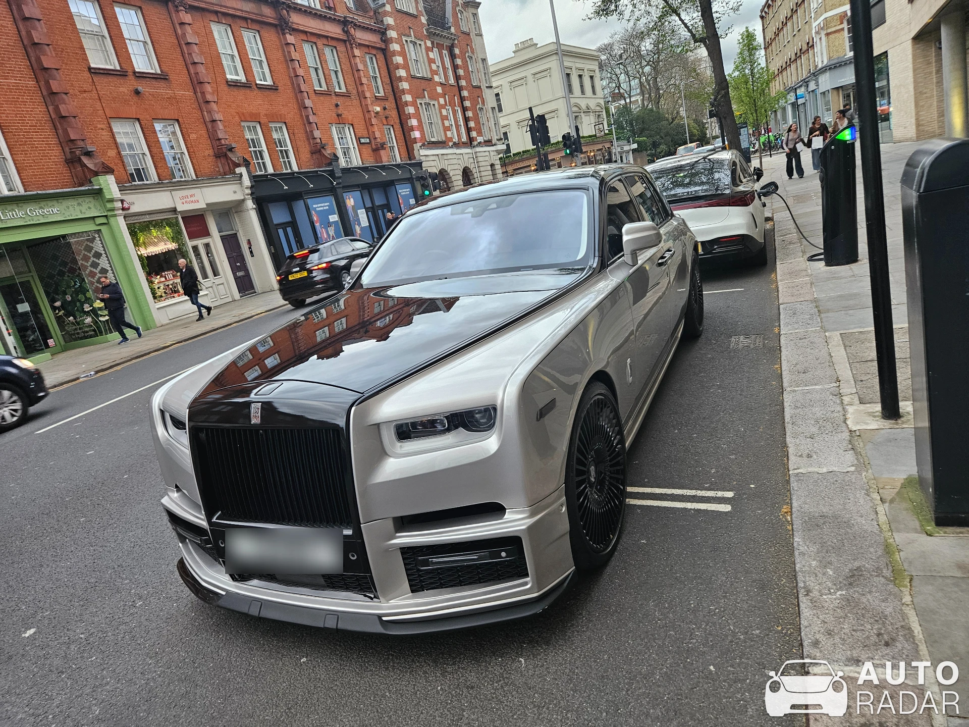 Rolls-Royce Phantom VIII Mansory spotted in London