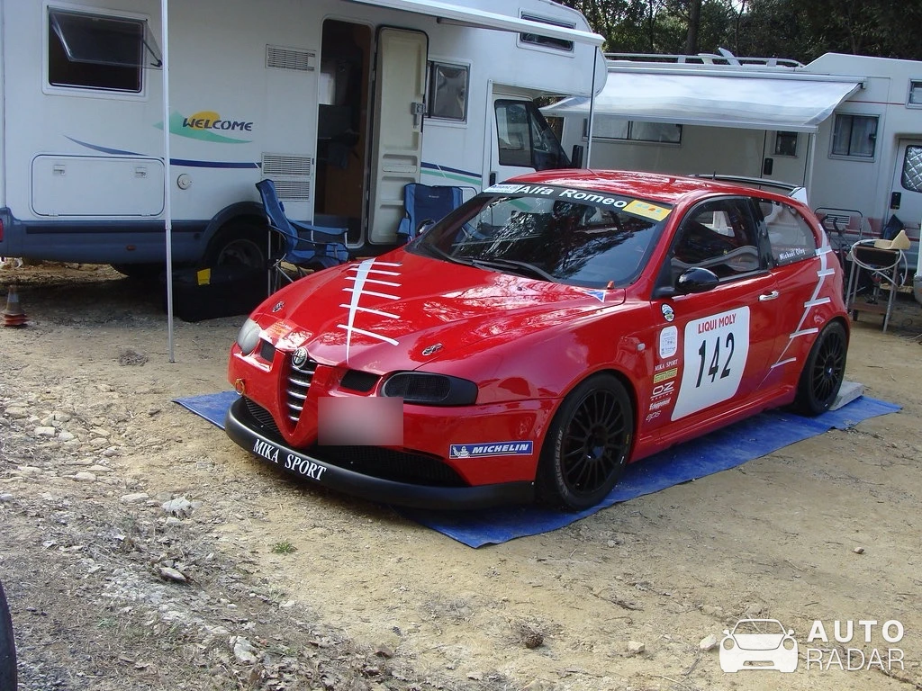 Alfa Romeo 147 GTA Cup spotted in Mobile