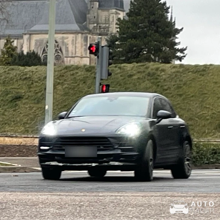 Porsche Macan S spotted in Toul, France