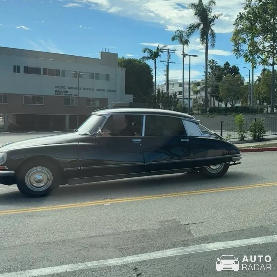Citroën DS spotted in Los Angeles, United States
