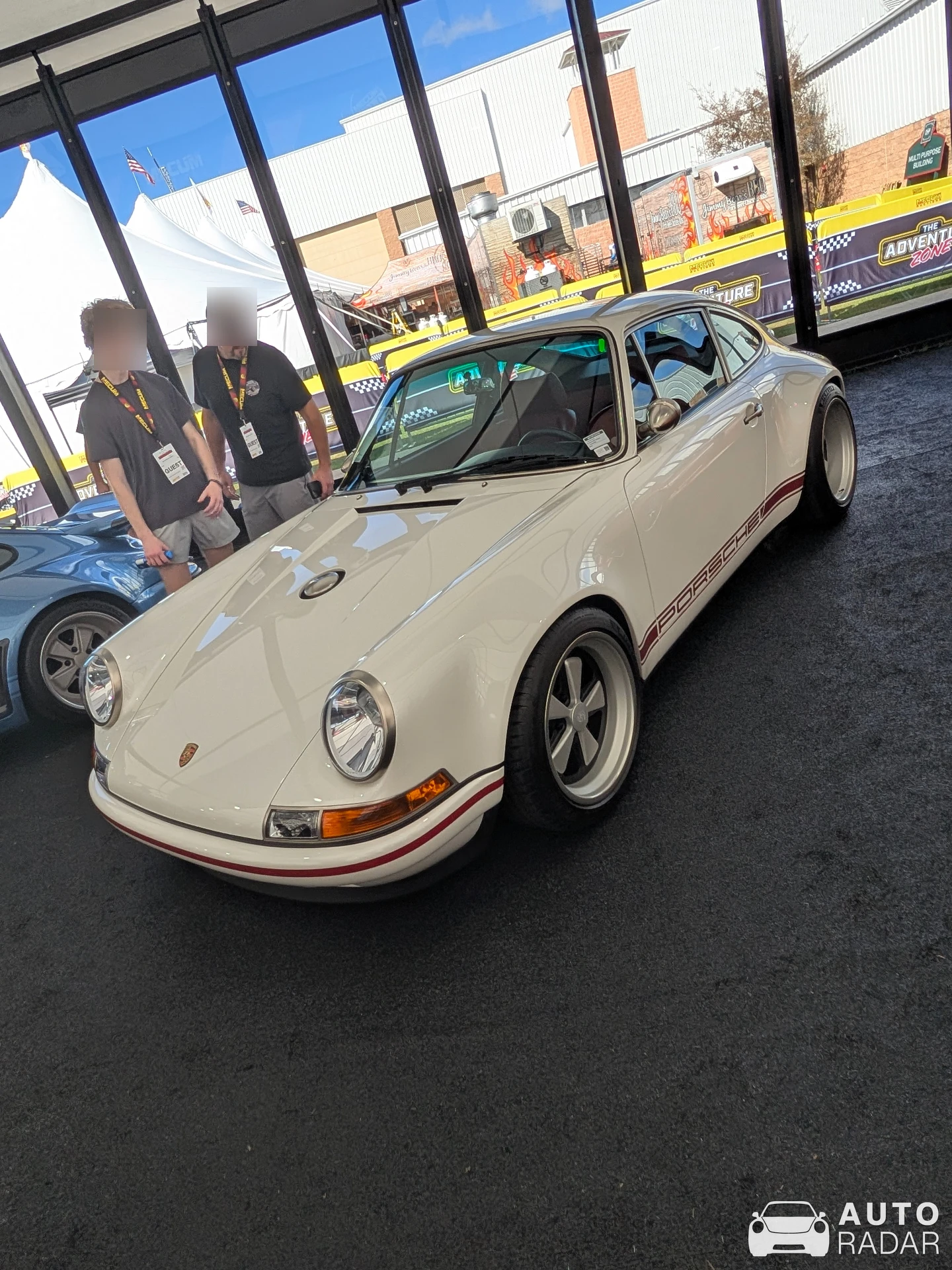 Porsche 964 Carrera spotted in Magaragadi, Nepal