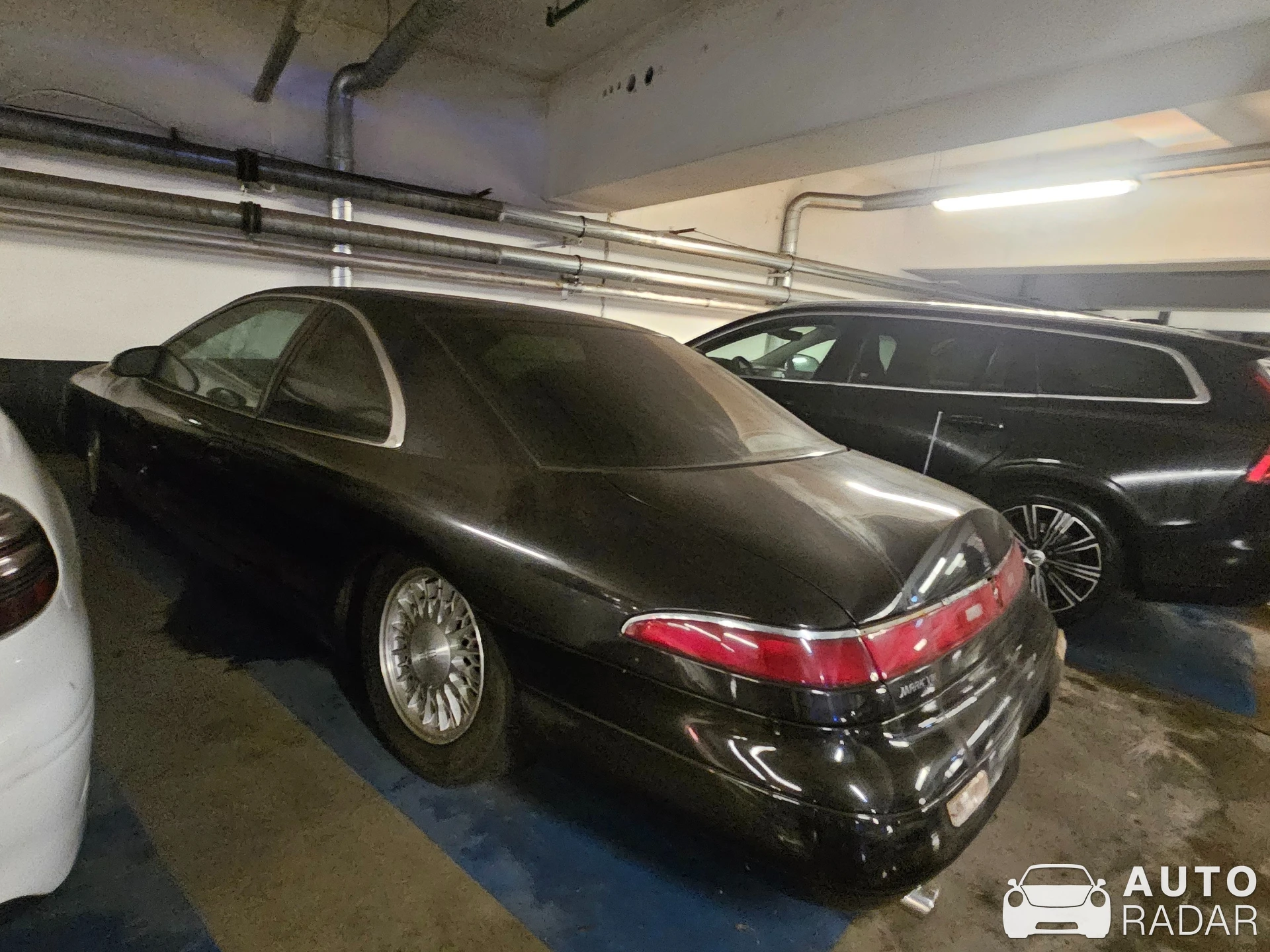 Lincoln Mark VIII spotted in Riga, Latvia