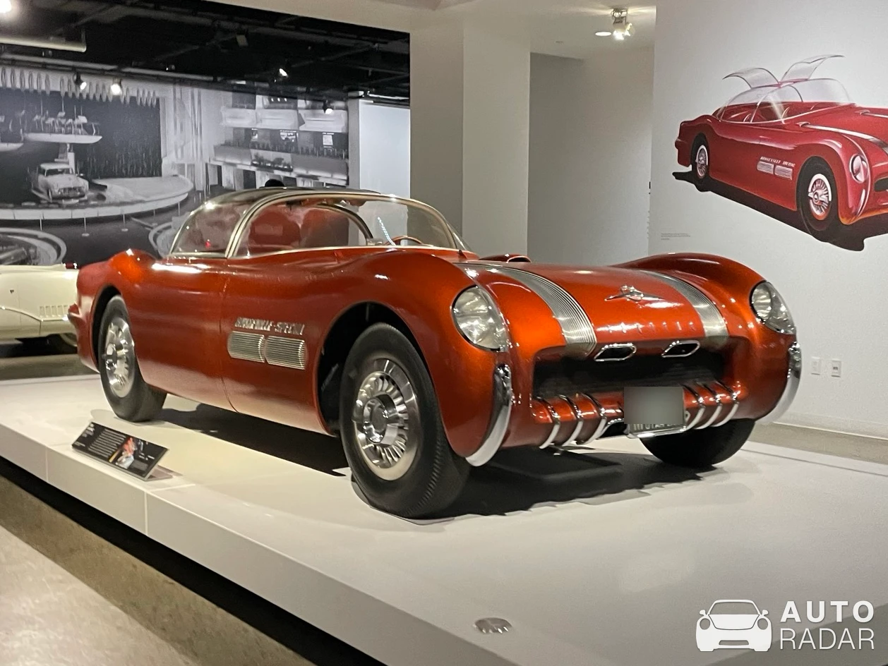 Pontiac Bonneville Special spotted in Los Angeles