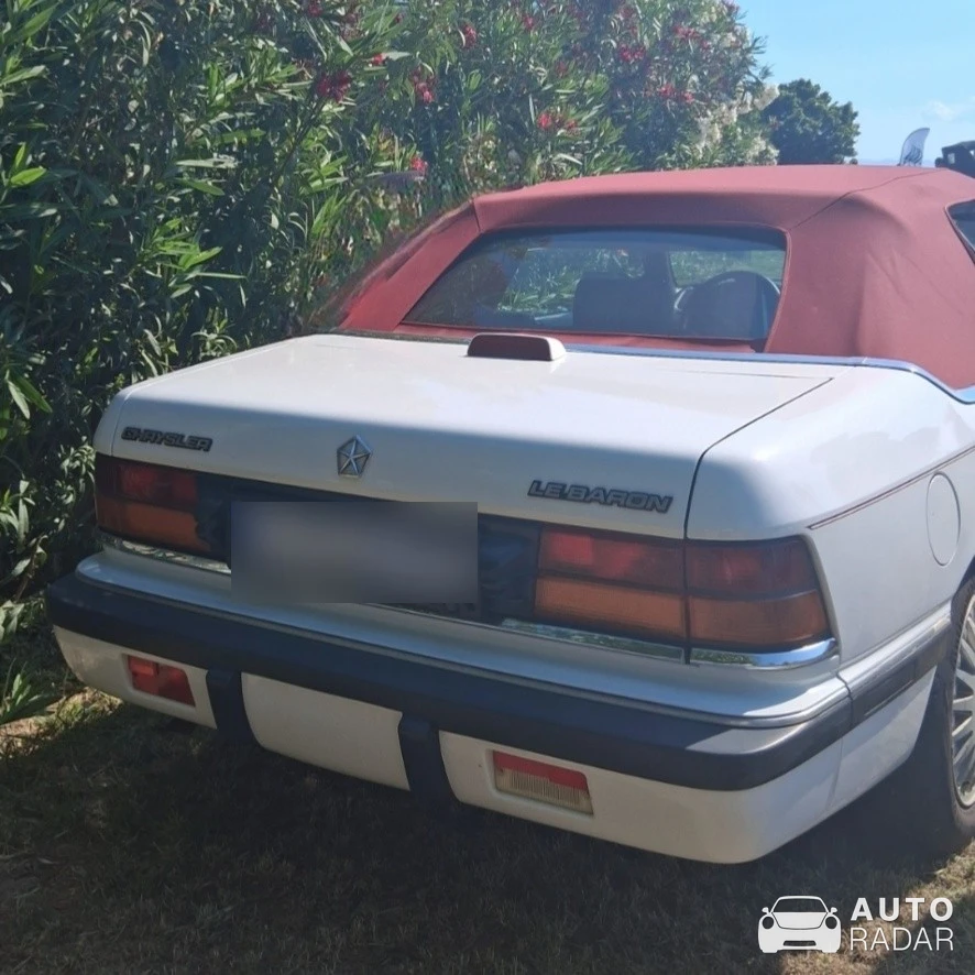 Chrysler LeBaron spotted in Alimos