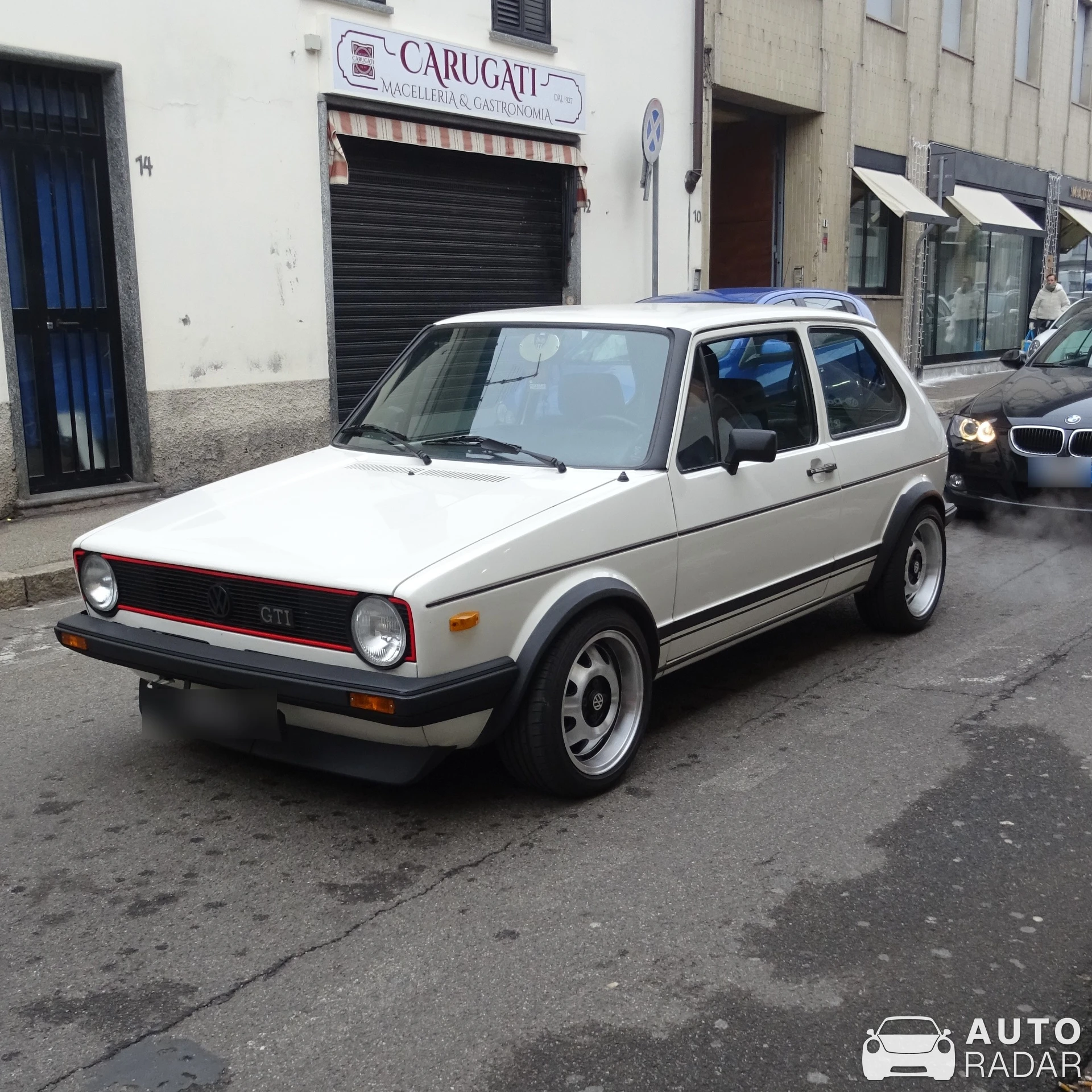 Volkswagen Golf GTI spotted in Cesano Maderno, Italy