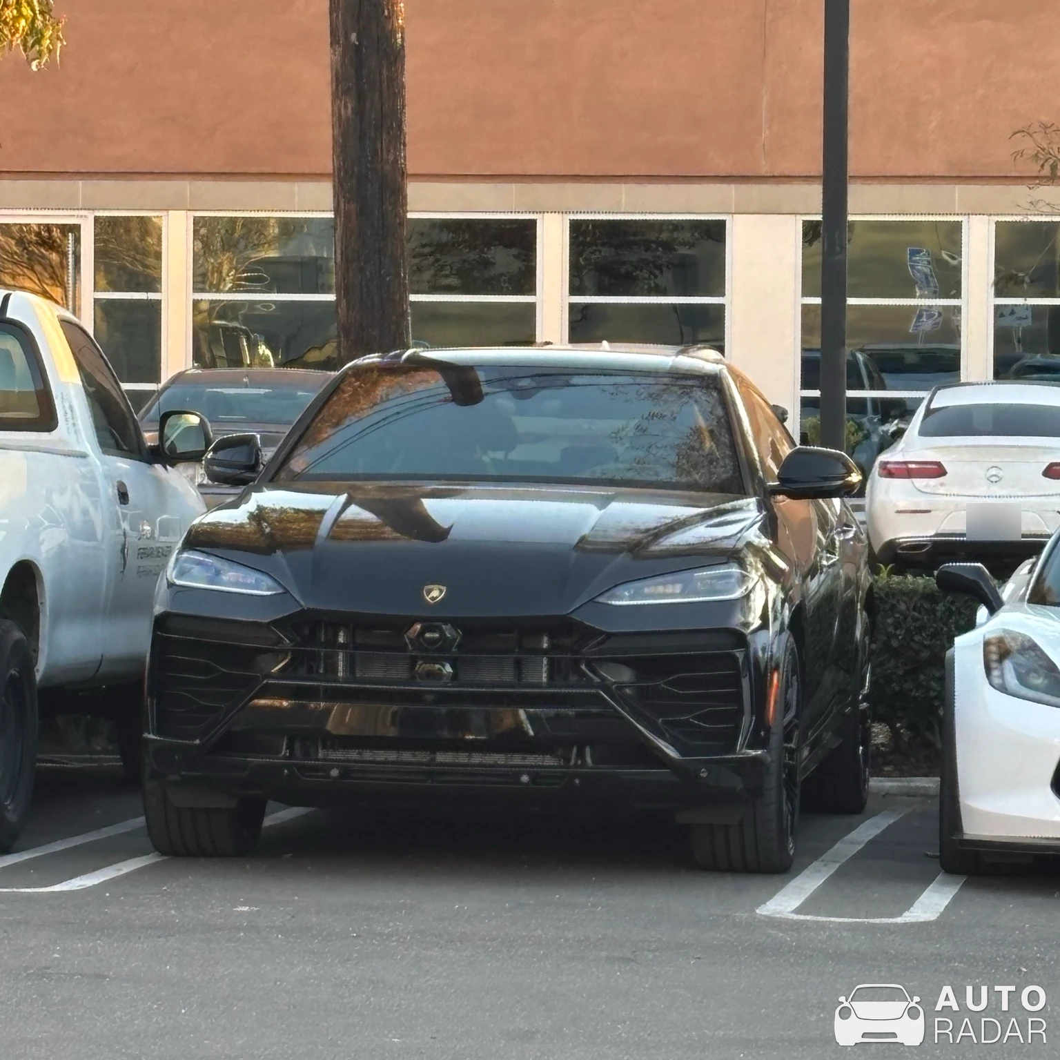 Lamborghini Urus SE spotted in Torrance, United States