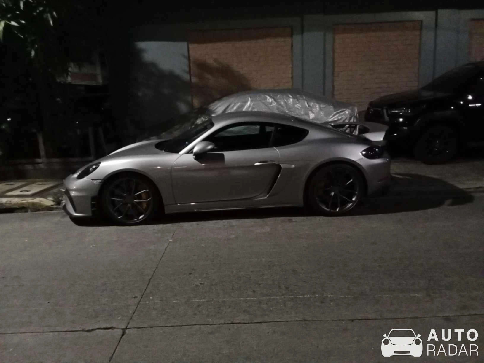 Porsche 718 Cayman GT4 spotted in Makati, Philippines