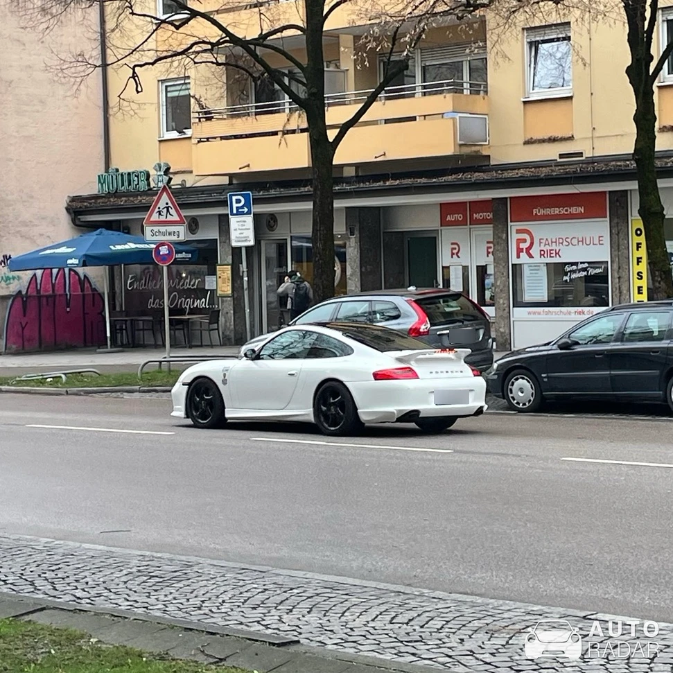 Porsche TechArt 997 Turbo Cabriolet spotted in München