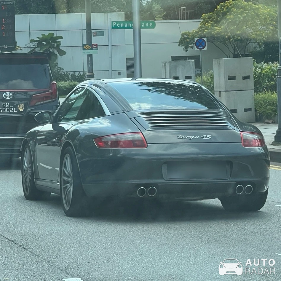 Porsche 997 Targa 4S spotted in Singapore