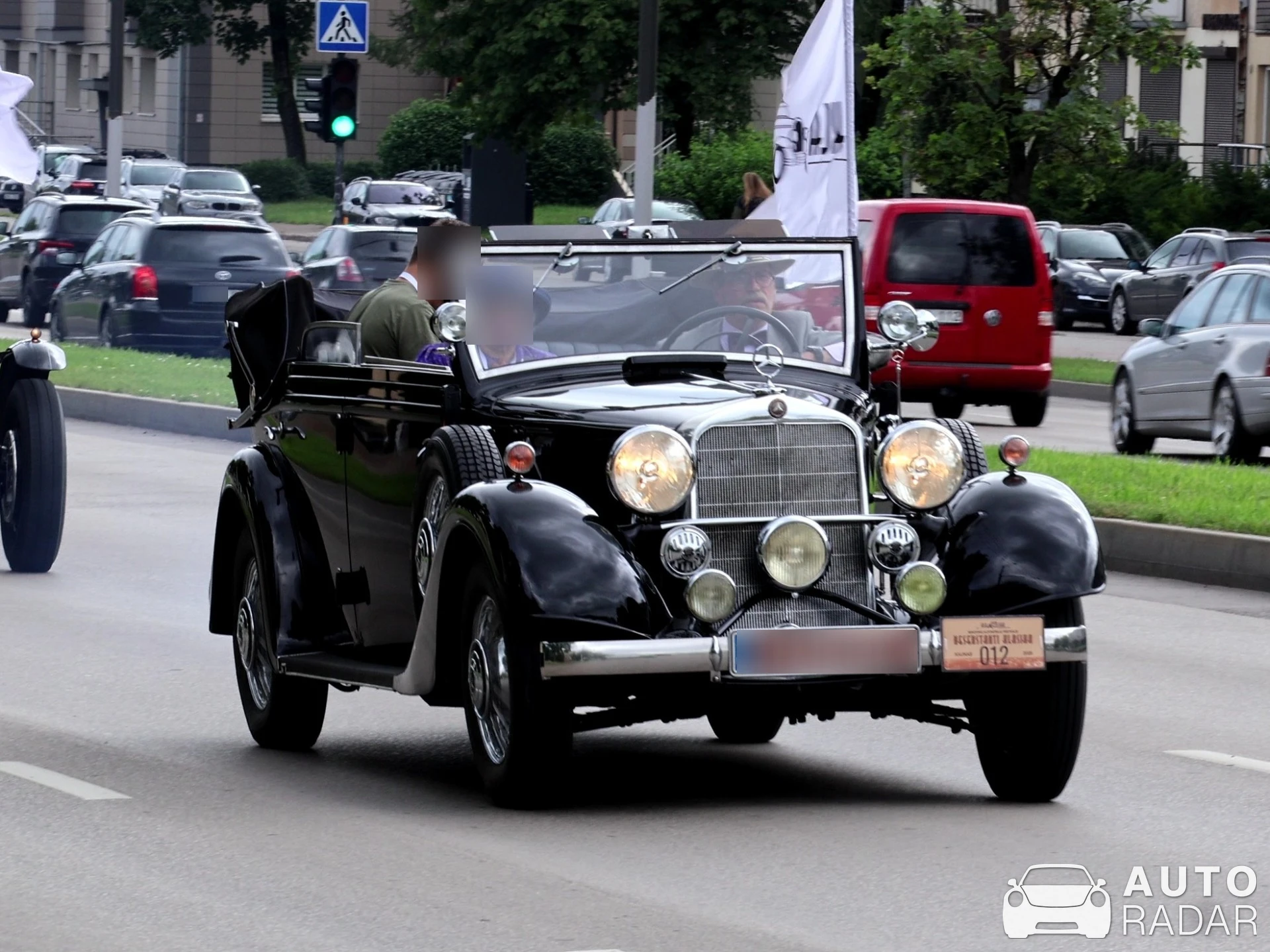 Mercedes-Benz 290 spotted in Kaunas