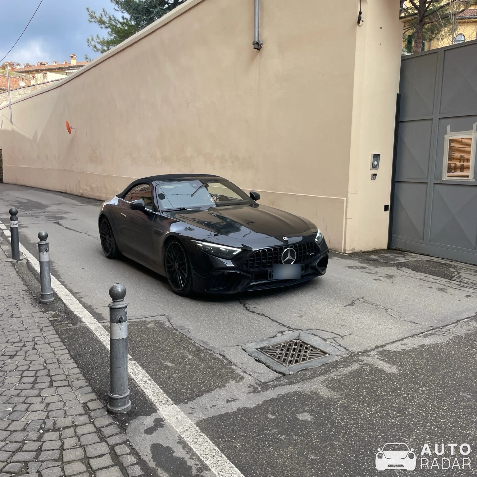 Mercedes-AMG SL 63 R232 spotted in Bologna, Italia