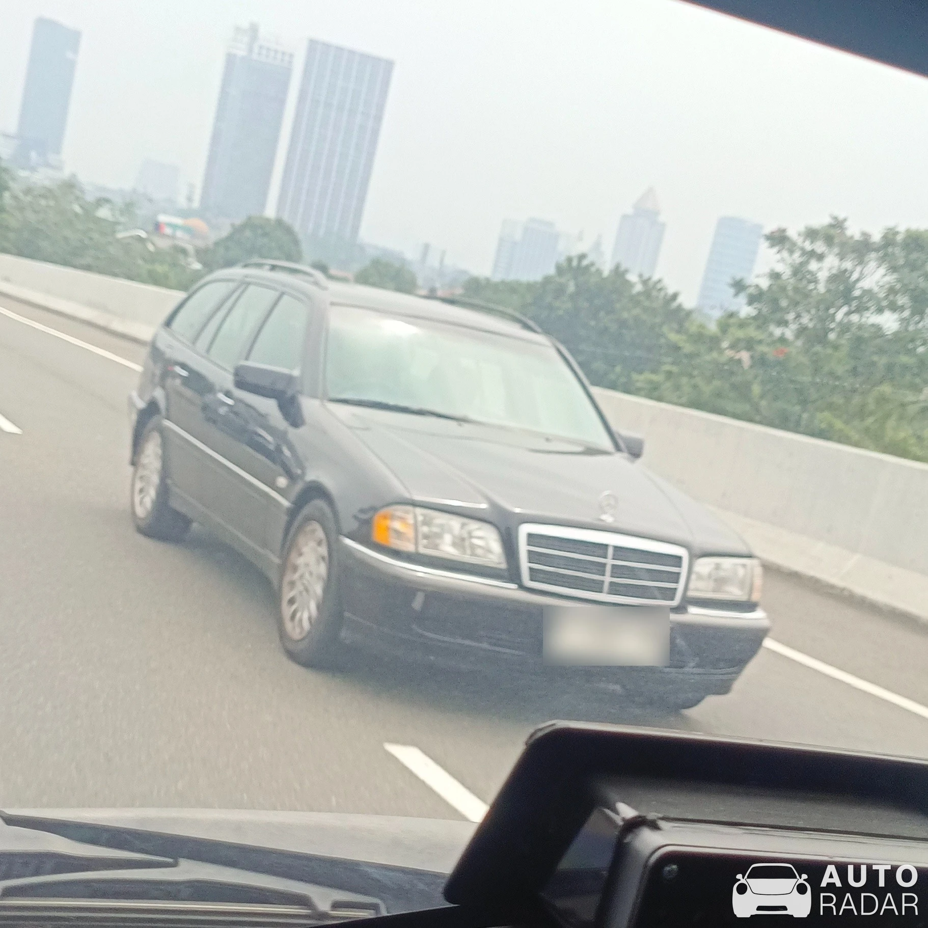 Mercedes-Benz C-Klasse Estate S206 spotted in Jakarta