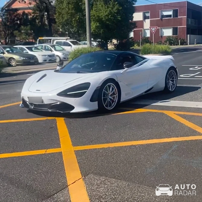 McLaren 720S spotted in Mordialloc, Australia