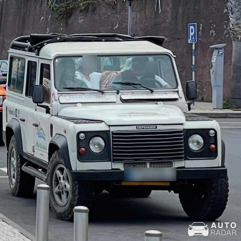 Land Rover Defender spotted in Madeira, Portugal