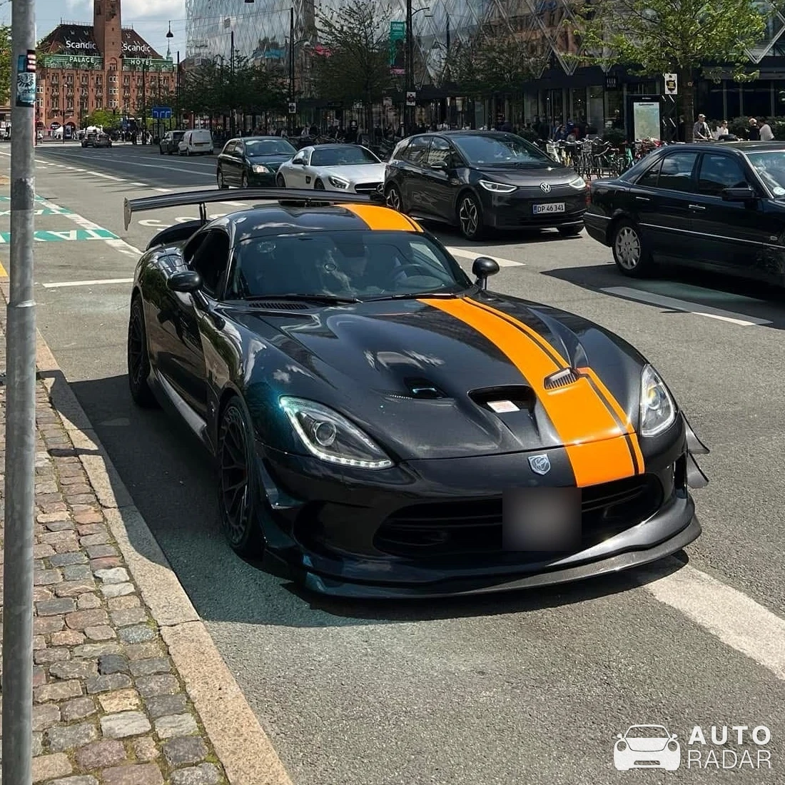 Chrysler Viper GTS-R spotted in Klampenborg