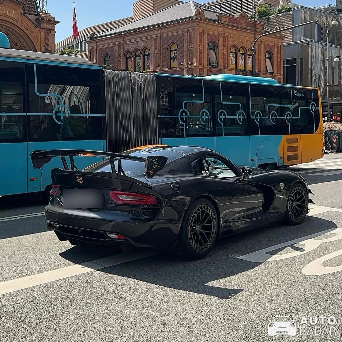 Chrysler Viper GTS-R spotted in Klampenborg, Danmark