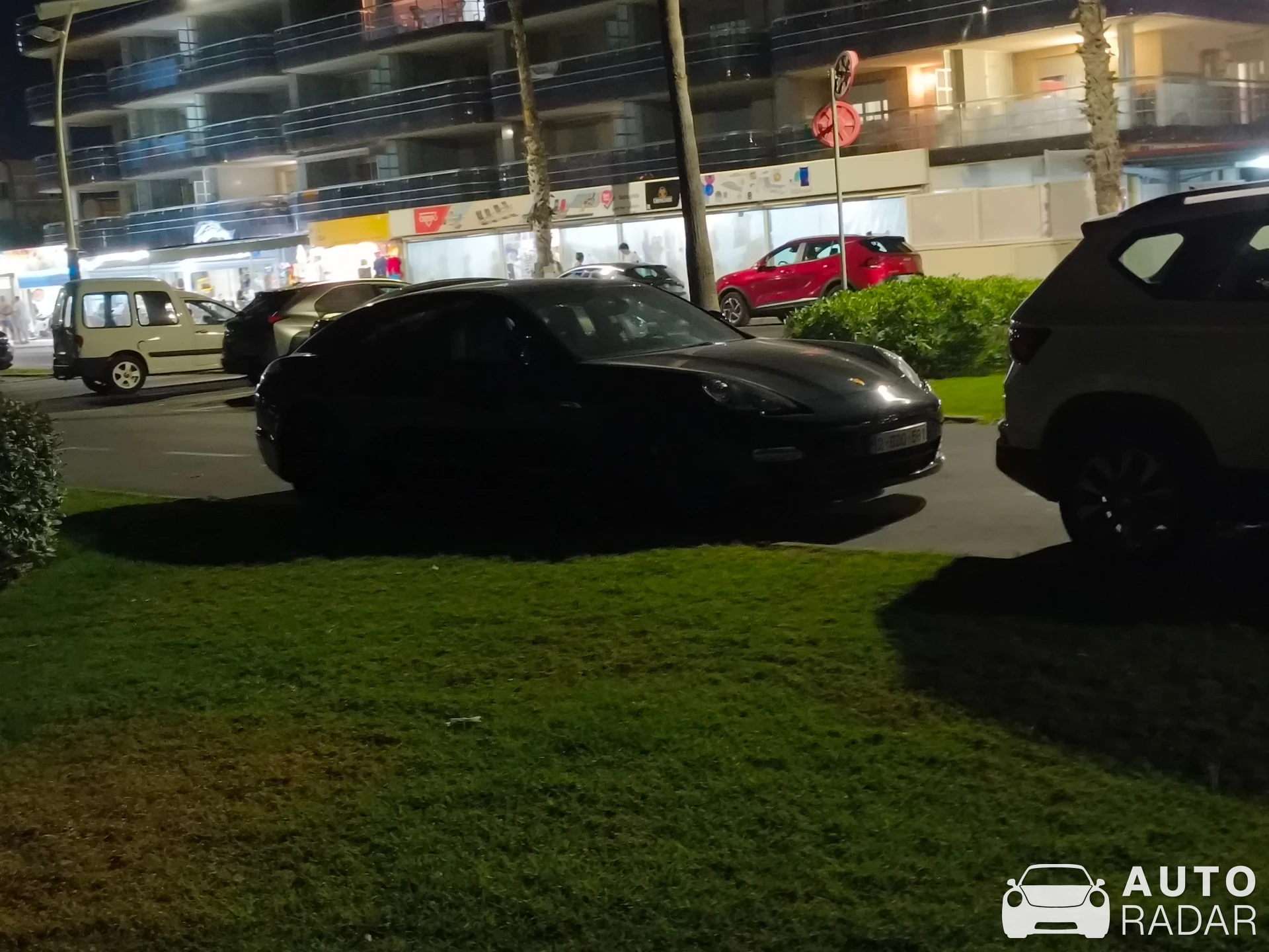 Porsche 970 Panamera S spotted in Peníscola