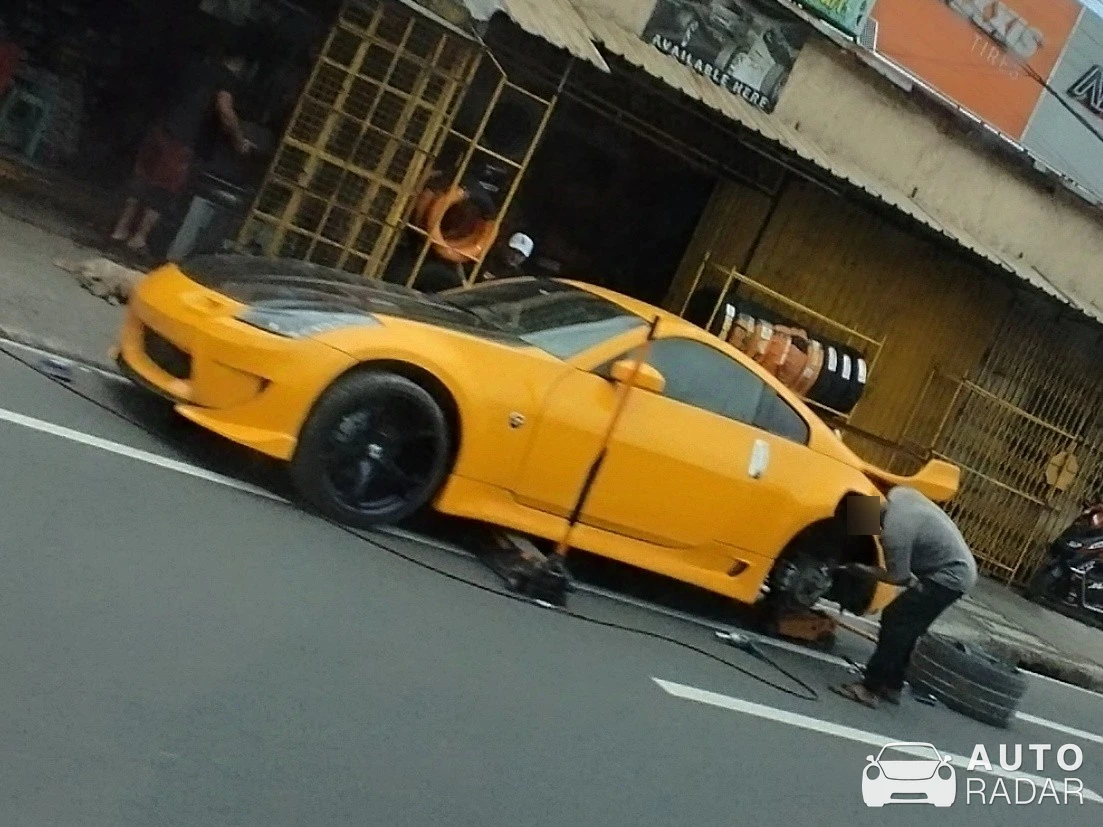 Nissan 350Z spotted in Quezon City, Philippines