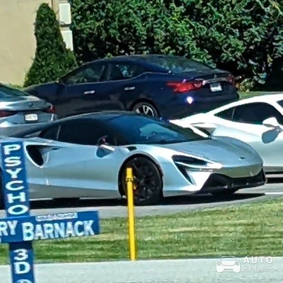 McLaren Artura spotted in Merrillville, United States