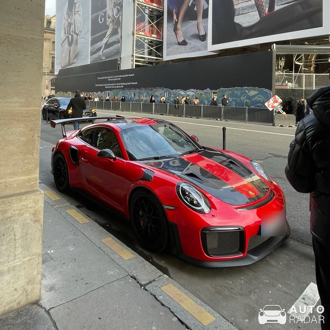 Porsche 991 GT2 RS spotted in Paris, France