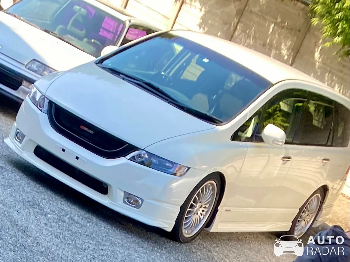 Honda Odyssey spotted in Maple Ridge