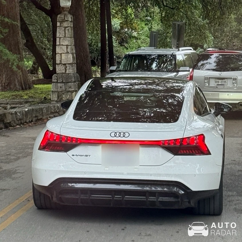 Audi E-Tron GT spotted in New Braunfels