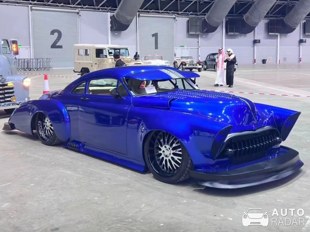 Ford Custom spotted in Jeddah