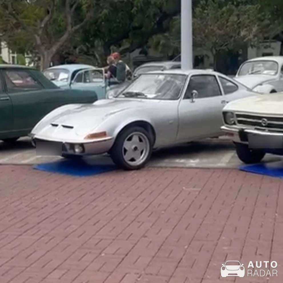 Opel GT Roadster spotted in Lisbon, Portugal
