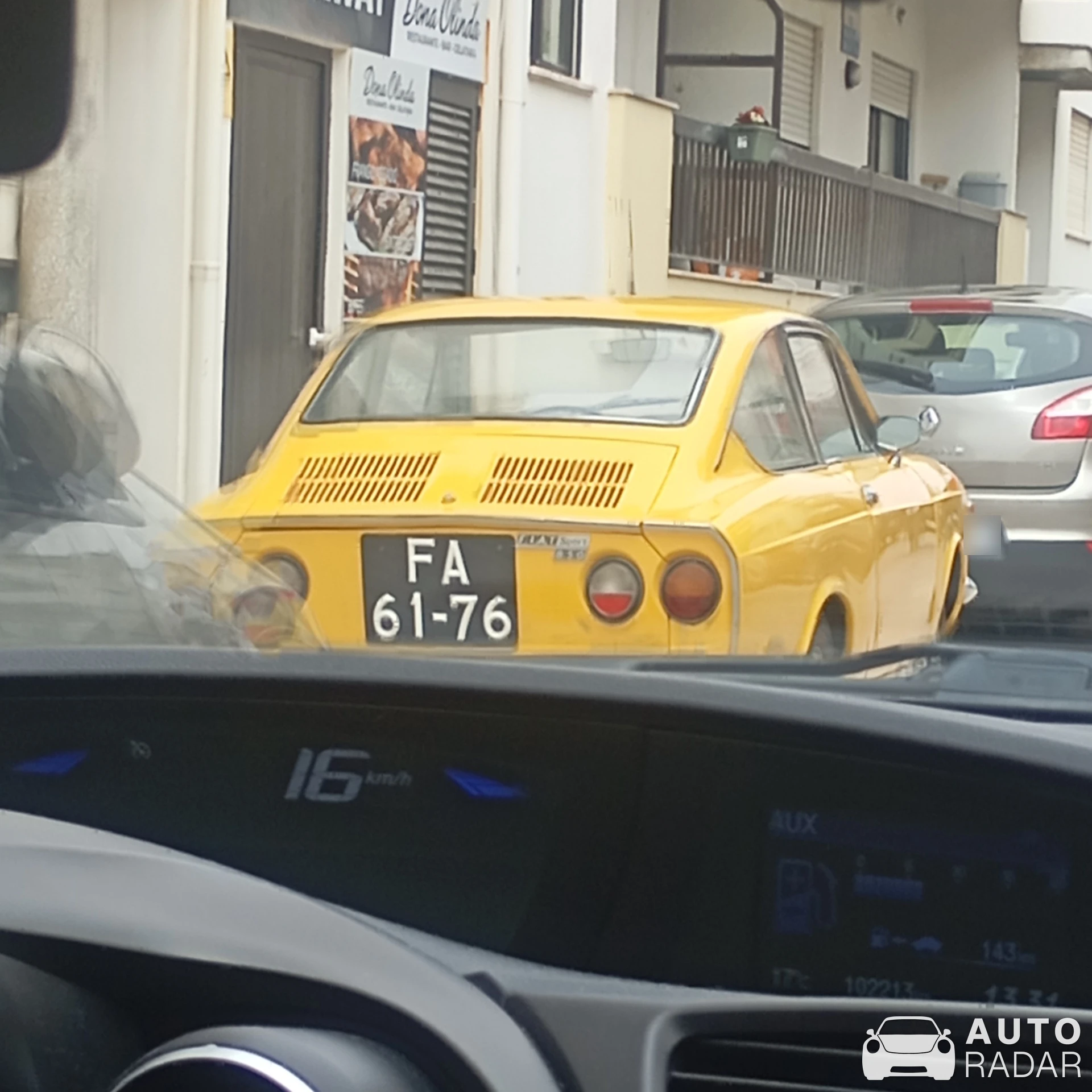 SEAT 850 Sport Coupé spotted in Coimbrão