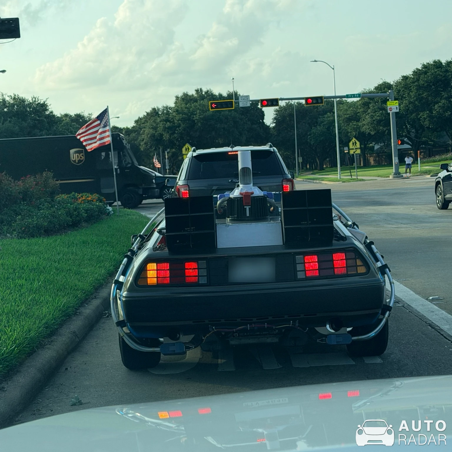 DeLorean DMC-12 spotted in Katy