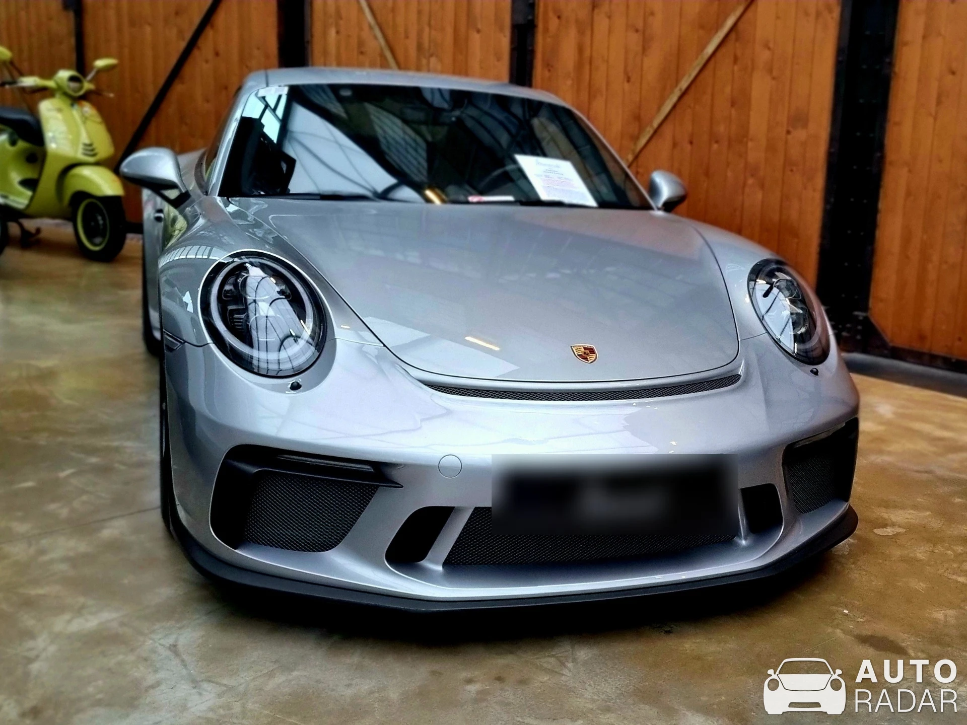 Porsche 991 GT3 Touring spotted in Düsseldorf, Germany