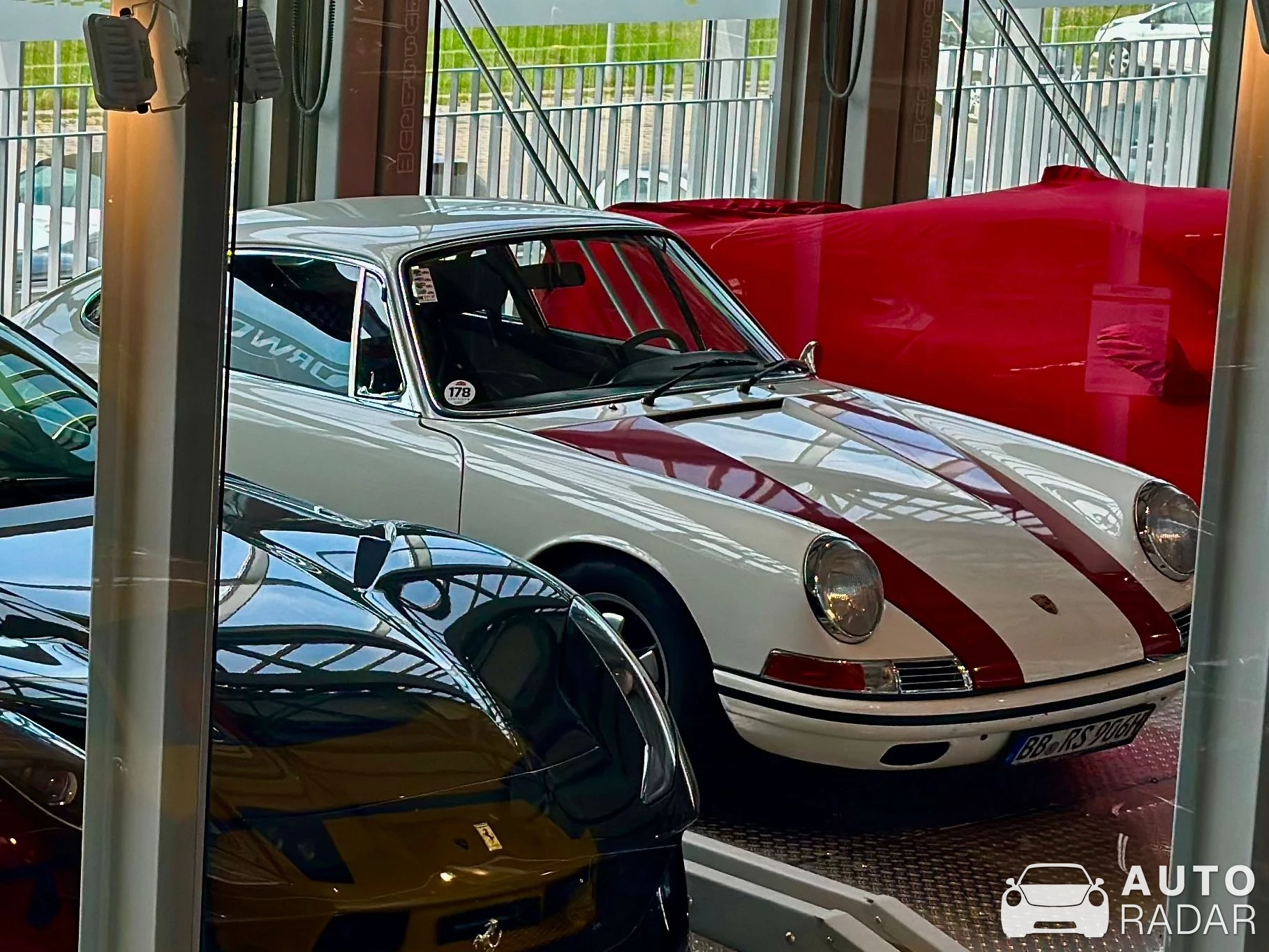 Porsche 911 R Tribute spotted
