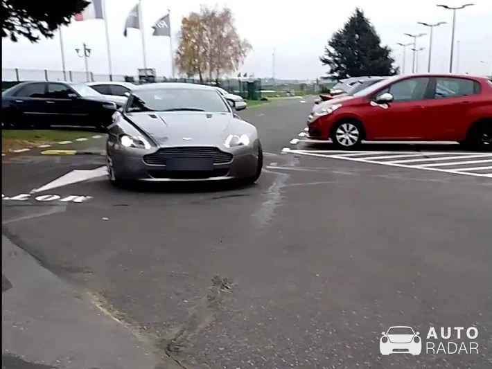 Aston Martin V8 Vantage spotted in Cormeilles-en-Parisis, France