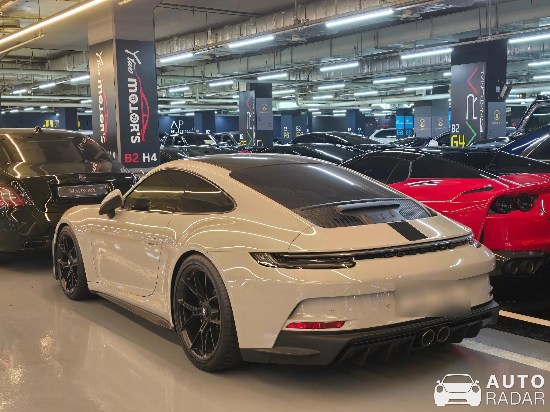 Porsche 992 GT3 Touring MkI spotted in Seocho District, South Korea