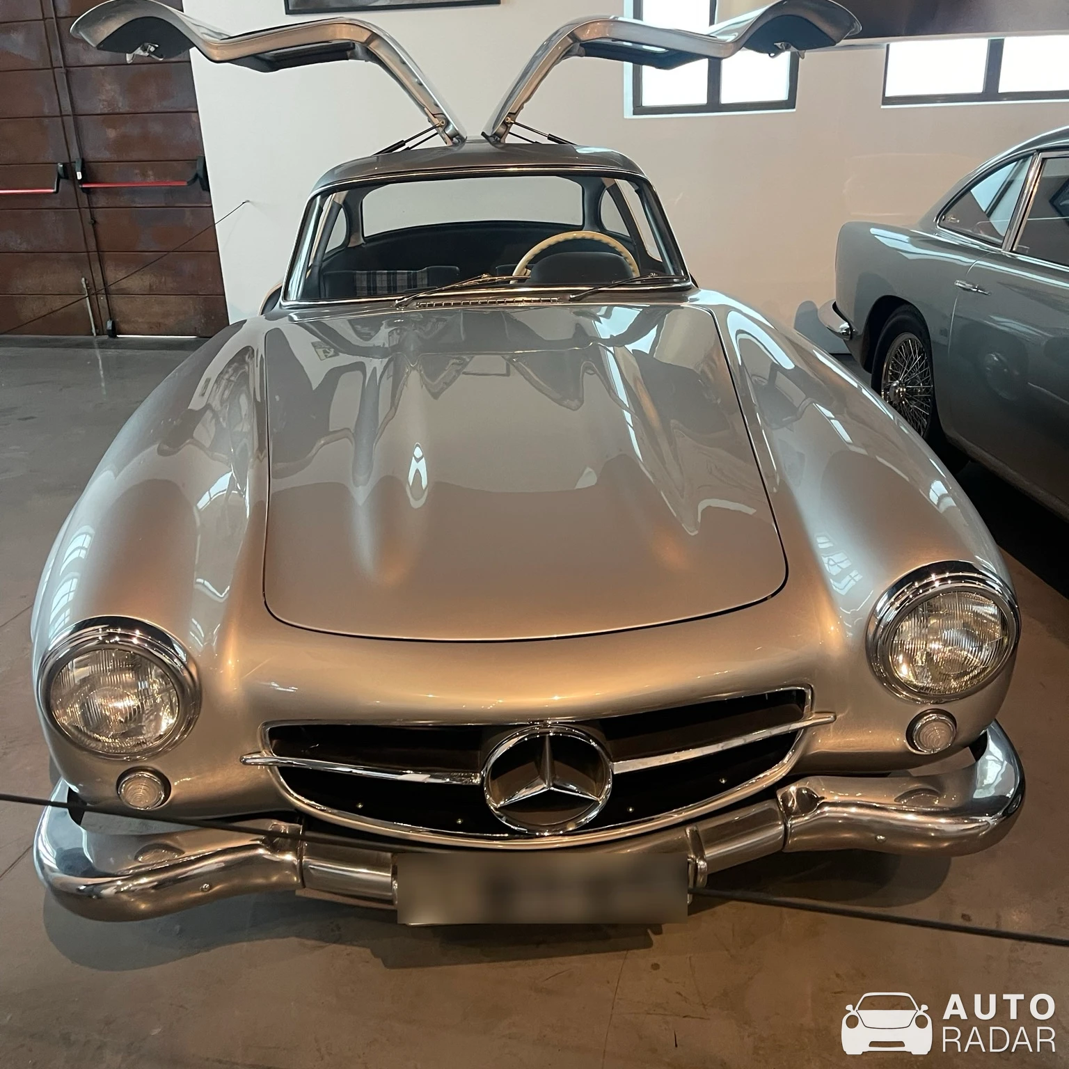 Mercedes-Benz 300SL Gullwing spotted in Málaga, Spain